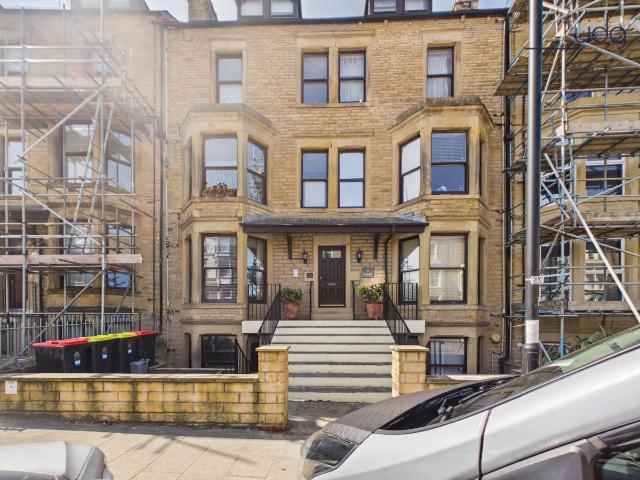 Apartment for rent in West End, Bare