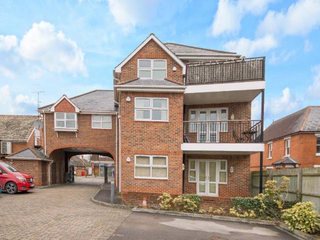 Apartment for rent in Mortimer, West Berkshire