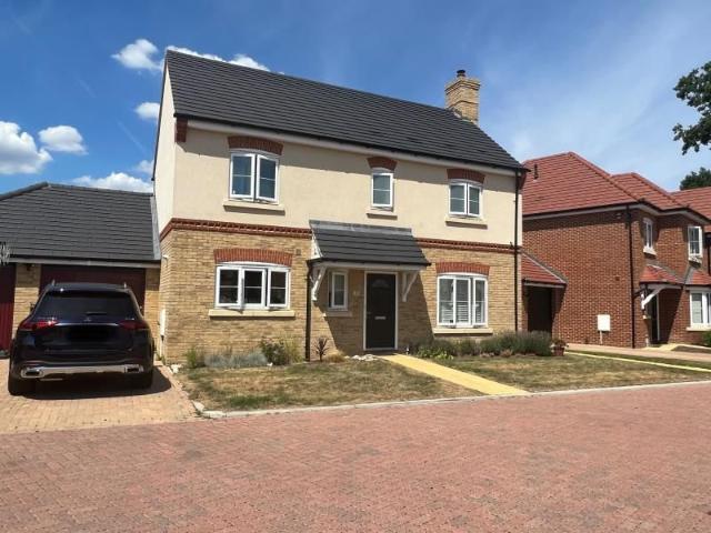 House for rent in West End, Surrey Heath