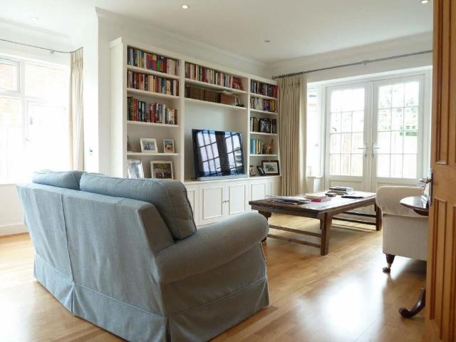 House for rent in Pachesham Park, Surrey