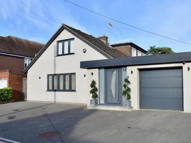 House for sale in Pachesham Park, Surrey