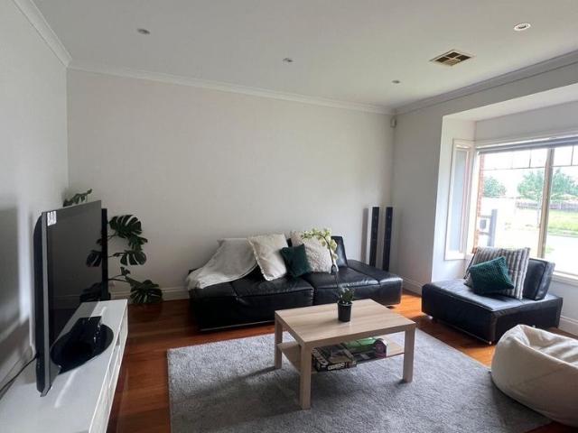 Room for rent in Camerons Creek, Victoria