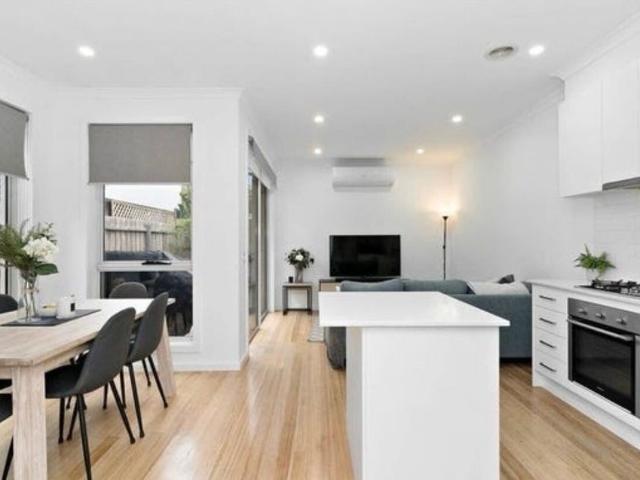 Room for rent in Camerons Creek, Victoria
