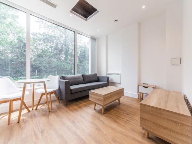 Studio for rent in London Borough of Ealing, Park Royal
