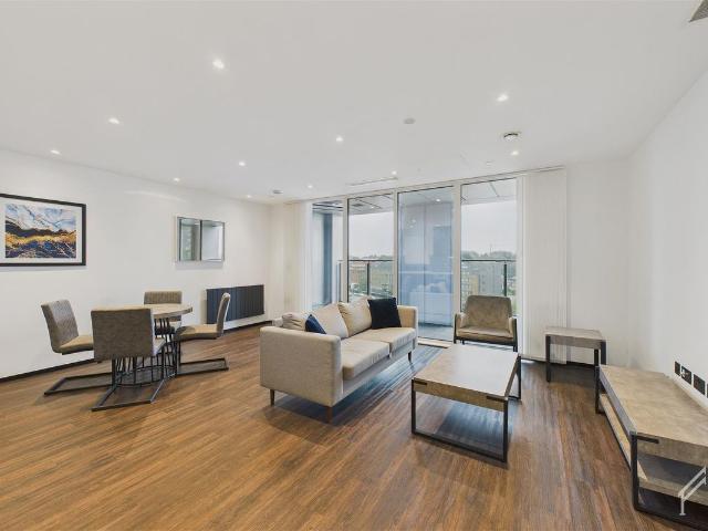 House for rent in London Borough of Ealing, Park Royal