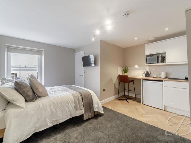 Room for rent in Potters Corner, East Midlands