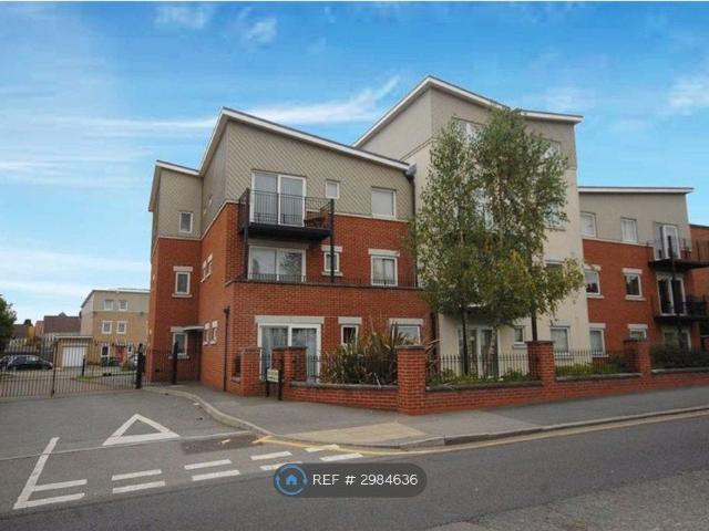 Apartment for rent in Holywell Estate, North Watford
