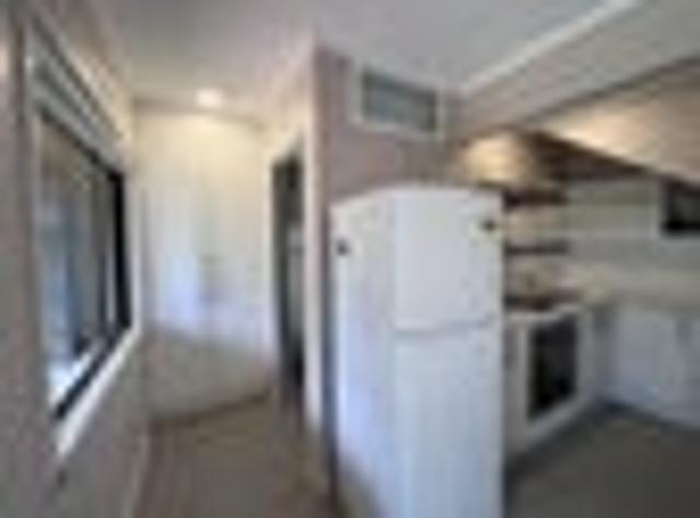 Apartment for rent in Paremoremo, Oroua County