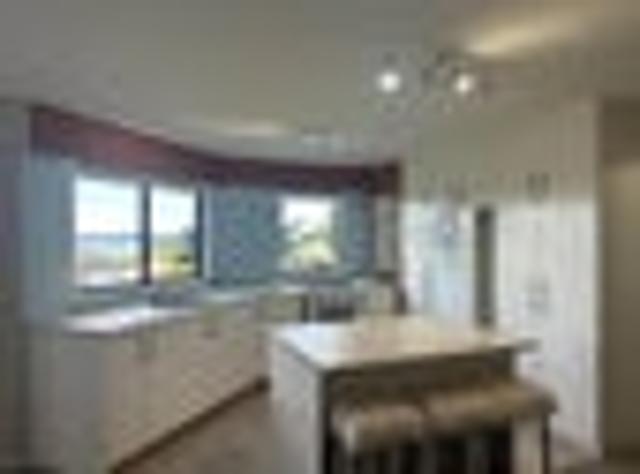 Apartment for rent in Paremoremo, Oroua County