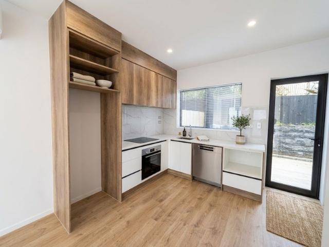 House for rent in Henderson-Massey, Rapanui