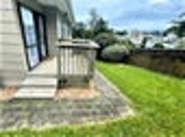 House for rent in Henderson-Massey, Rapanui
