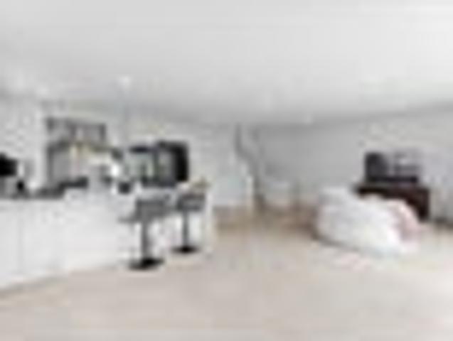 House for rent in Paremoremo