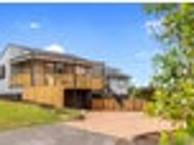 House for rent in Paremoremo