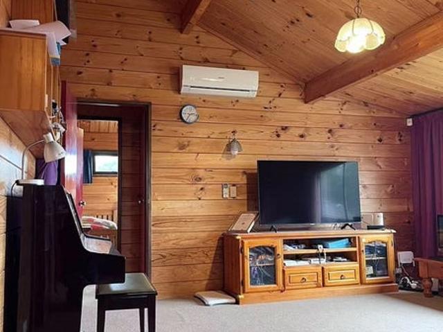 House for rent in Oratia