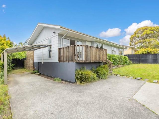 House for rent in Henderson-Massey, Rapanui