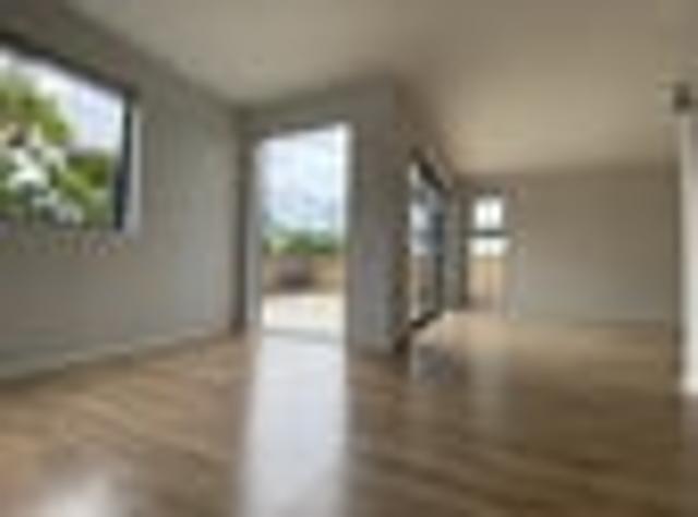 House for rent in Paremoremo, Oroua County