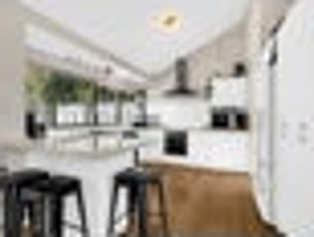House for sale in Paremoremo
