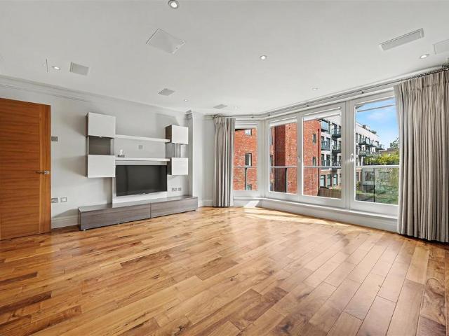 House for rent in Golders Green, Greater London