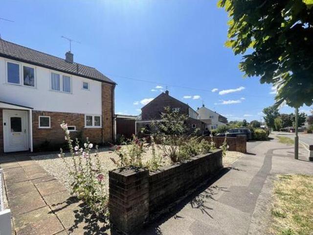 House for sale in The Crescent, Farnborough