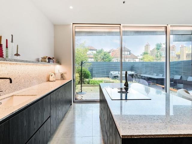 Apartment for rent in Golders Green, Isle Of Man