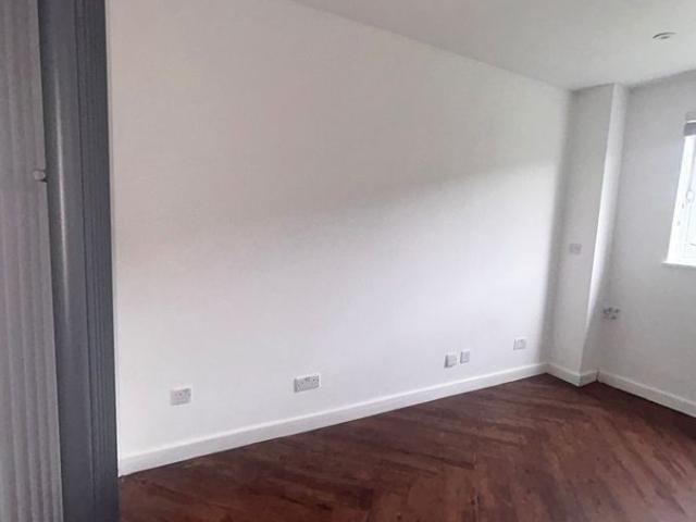 Apartment for rent in West Heath, Greater London