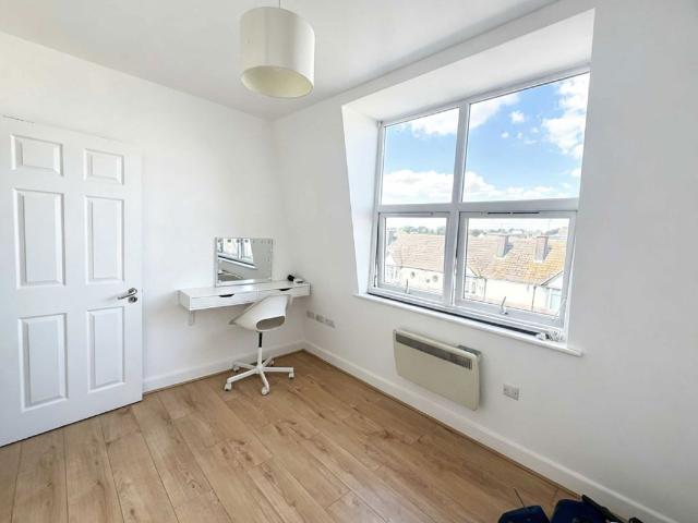 Apartment for rent in West Hendon, The Hyde