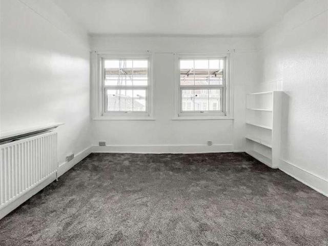 House for rent in West Marina, Guestling Green