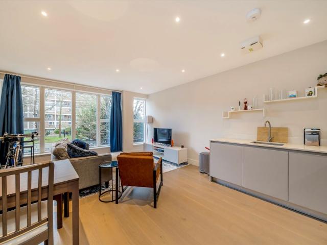 Apartment for rent in Putney, Greater London