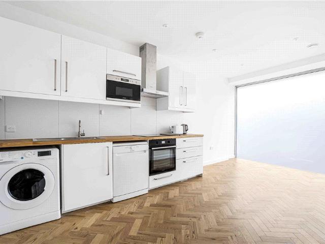 Apartment for rent in London Borough of Wandsworth, Greater London