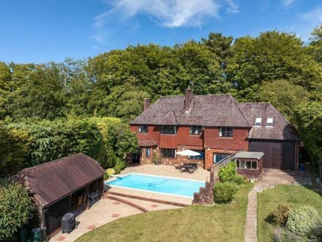 House for sale in Pachesham Park, Surrey