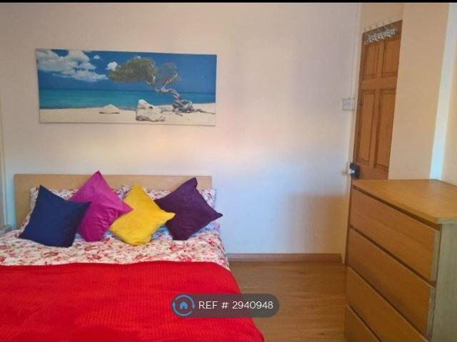 Room for rent in Limehouse, Greater London