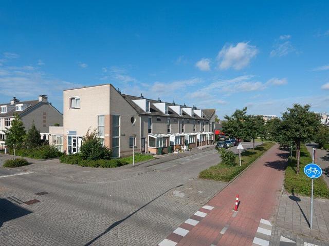 Appartement te huur in Diemen, Noord Holland