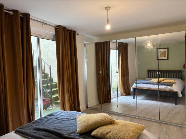 Apartment for rent in West Kensington, Greater London