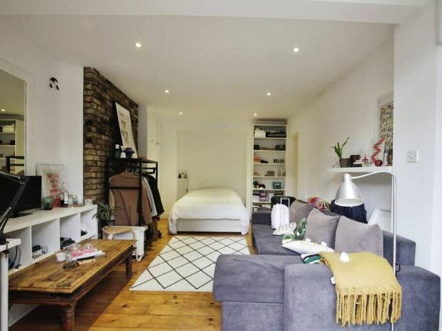 Studio for rent in West Kensington, Greater London