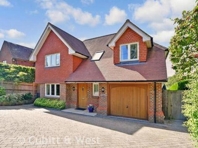House for sale in Perryfields, West Sussex