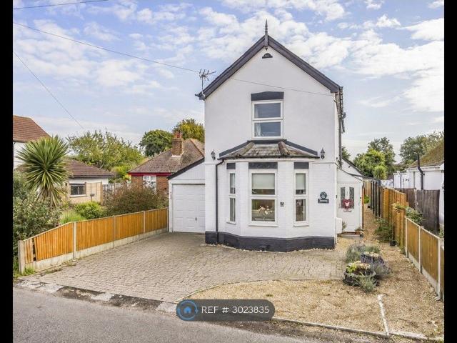 House for rent in West Town, Havant