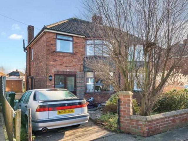 House for sale in Grimsby, North East Lincolnshire