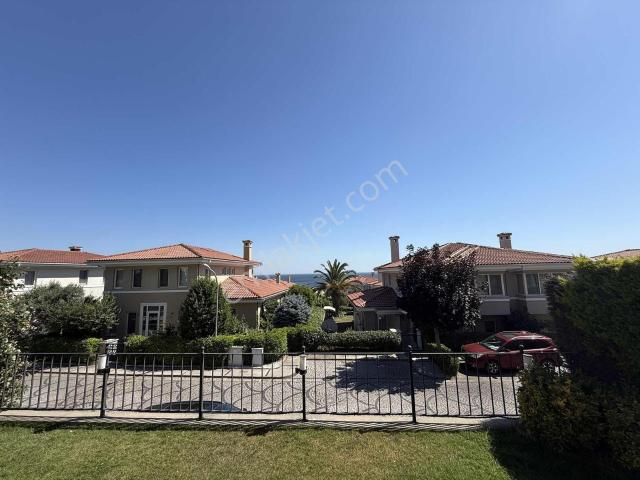 Beylikdüzü, İstanbul içerisinde satılık Villa
