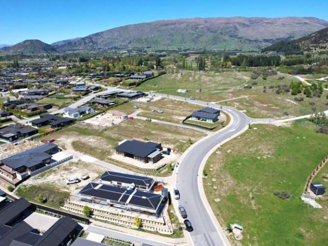 Land for sale in Wānaka, Queenstown-Lakes District