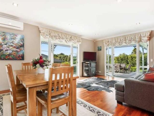 House for sale in Chaslands, Canterbury