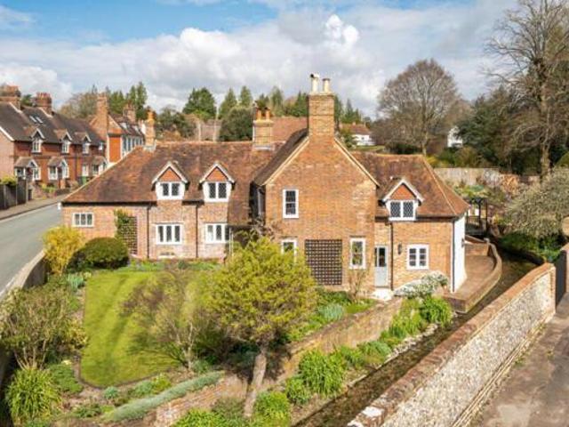 House for sale in Petersfield, East Hampshire