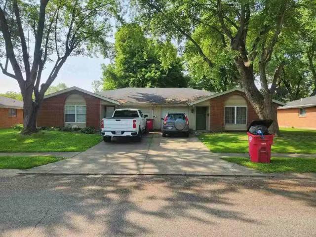 Condo for rent in Dayton