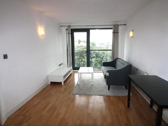 Apartment for rent in Saint George's, South Yorkshire