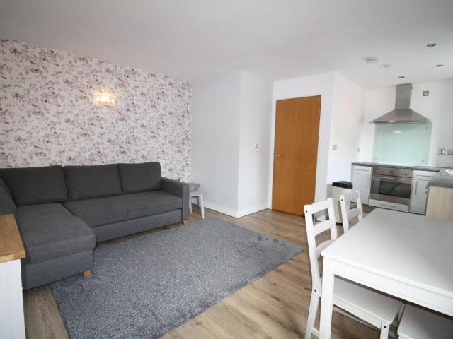 Apartment for rent in Saint George's, South Yorkshire