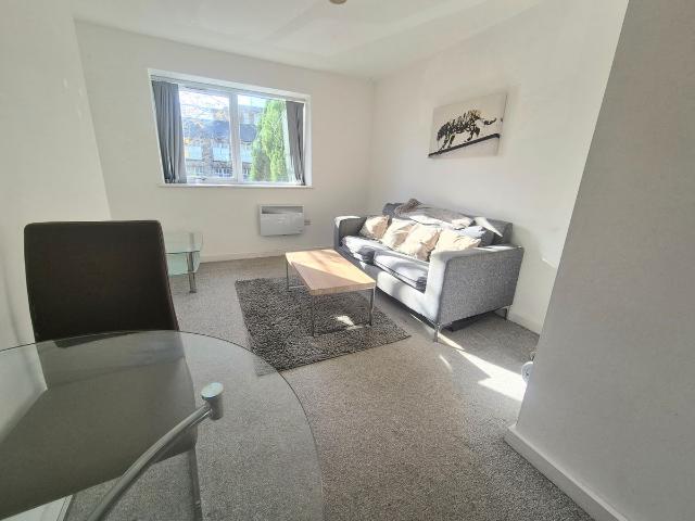 Apartment for rent in Woolshops, Calderdale