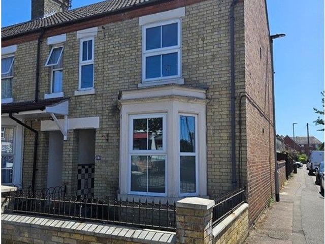 Room for rent in West Town, Peterborough