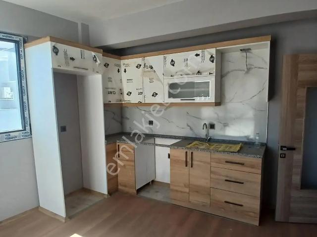 Bayrakli, İzmir içerisinde satılık mülk