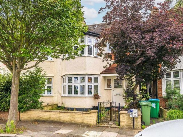 Apartment for rent in London Borough of Richmond upon Thames, Greater London