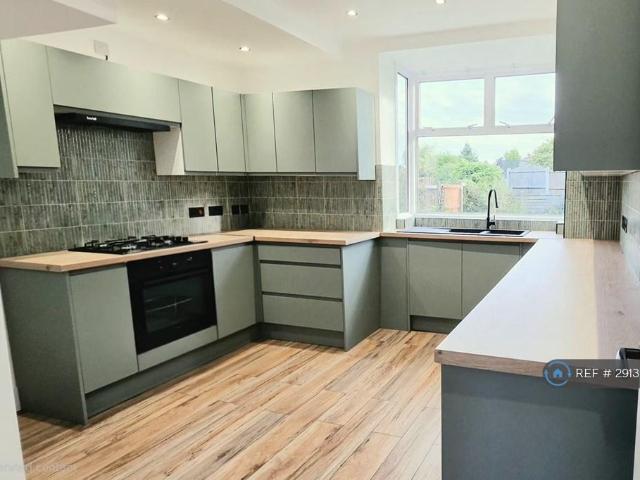 House for rent in Ashton-on-Ribble, Higher Bartle
