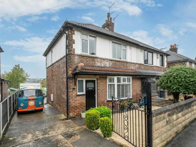 House for sale in Pudsey, West Yorkshire